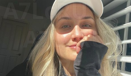 Foto di nudo di fuga di OnlyFans di Naomi Kyle