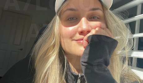 Foto di nudo di fuga di OnlyFans di Naomi Kyle