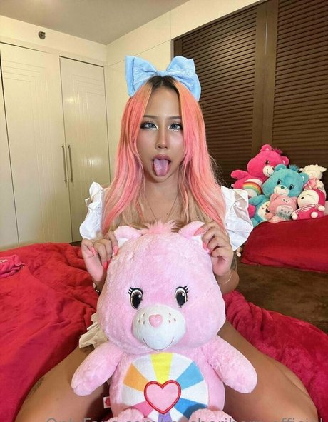 Foto di nudo di fuga di OnlyFans di Mycheriberryofficial