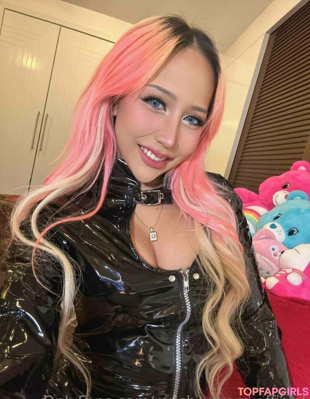Foto di nudo di fuga di OnlyFans di Mycheriberryofficial #62 Foto di nudo di fuga di OnlyFans di Mycheriberryofficial #62