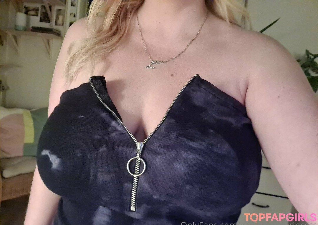Foto di nudo di fuga di OnlyFans di Glitterbabeprincess #42 Foto di nudo di fuga di OnlyFans di Glitterbabeprincess #42