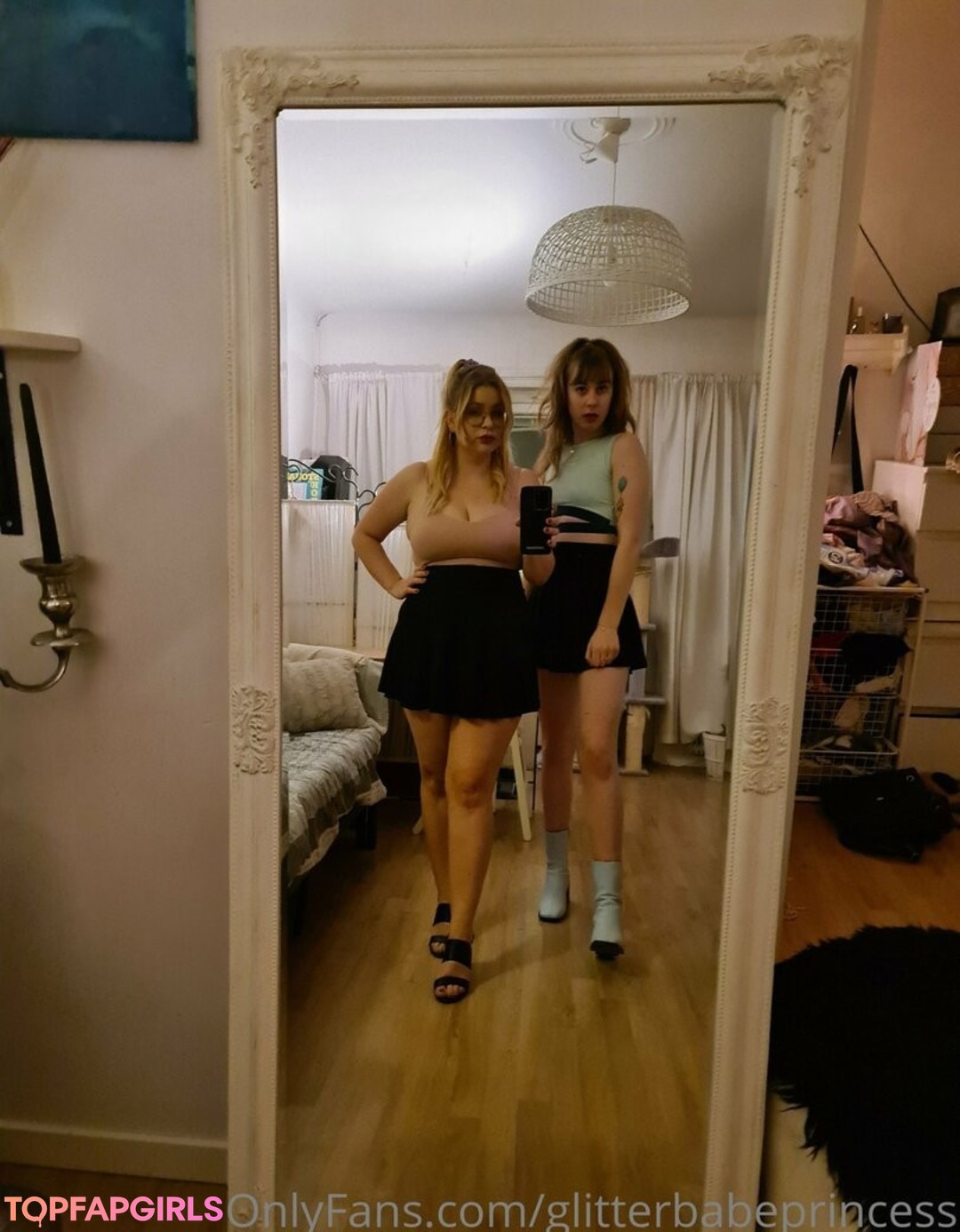 Foto di nudo di fuga di OnlyFans di Glitterbabeprincess #90 Foto di nudo di fuga di OnlyFans di Glitterbabeprincess #90