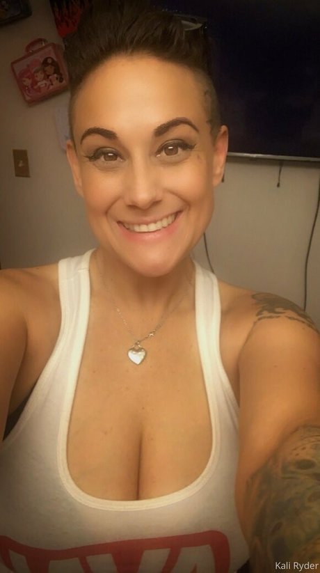 Foto di nudo di fuga di OnlyFans di Kaliryder