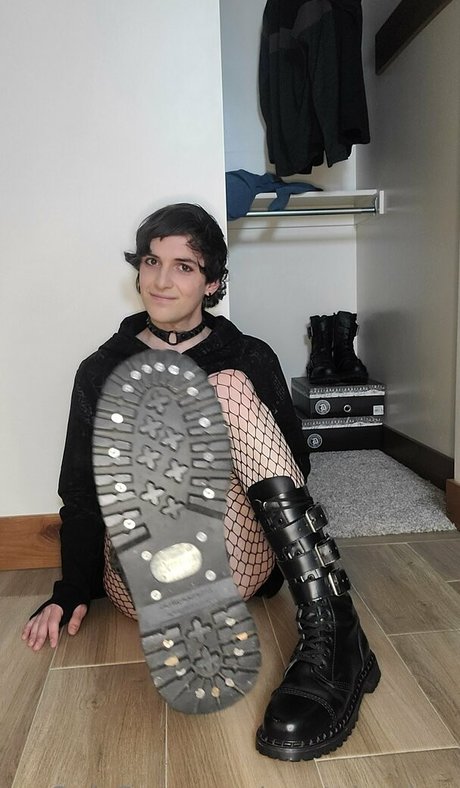 Foto di nudo di fuga di OnlyFans di Matteleather