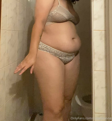 Foto di nudo di fuga di OnlyFans di Cutecatanna