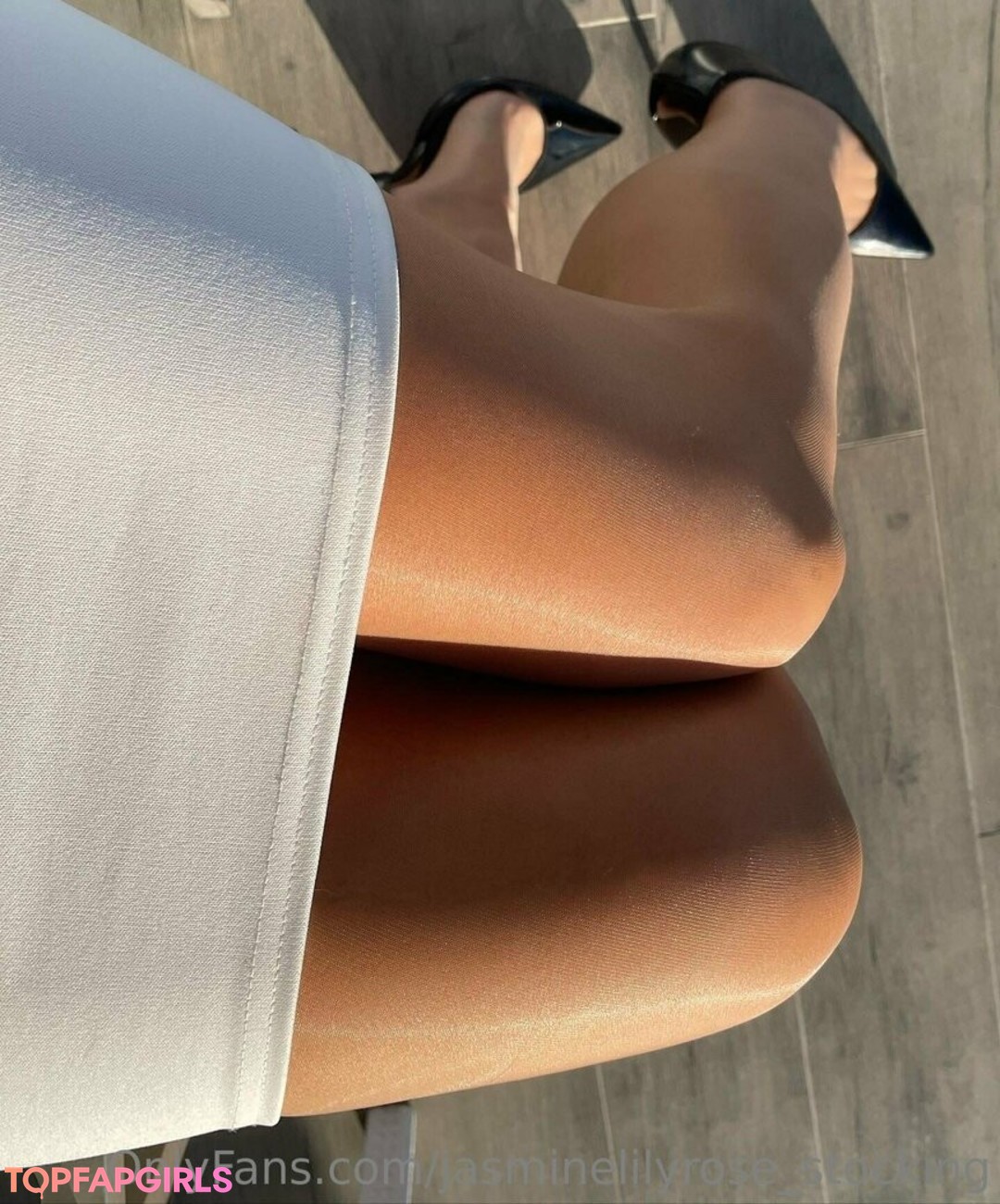 Foto di nudo di fuga di OnlyFans di Jasminelilyrosestocking #119 Foto di nudo di fuga di OnlyFans di Jasminelilyrosestocking #119