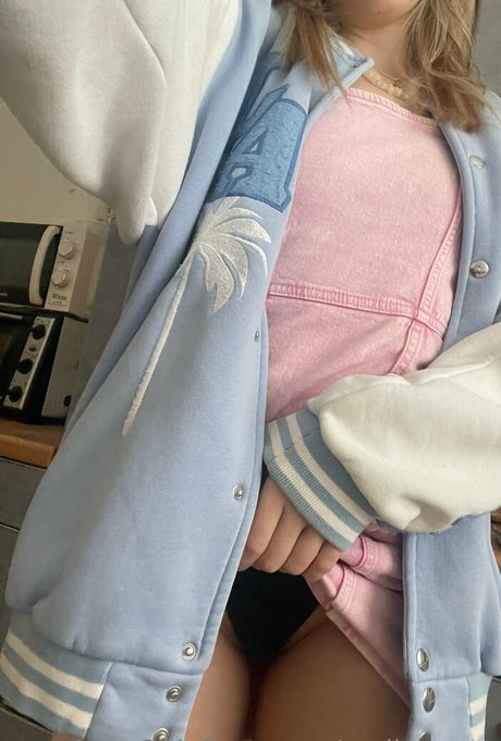Foto di nudo di fuga di OnlyFans di Emilyxxoxo