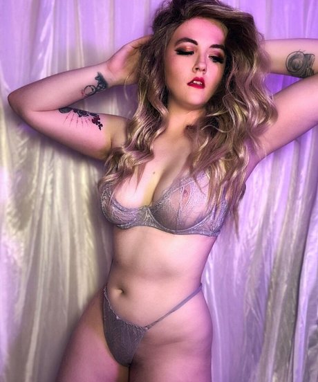 Foto di nudo di fuga di OnlyFans di Dogbiscuits20