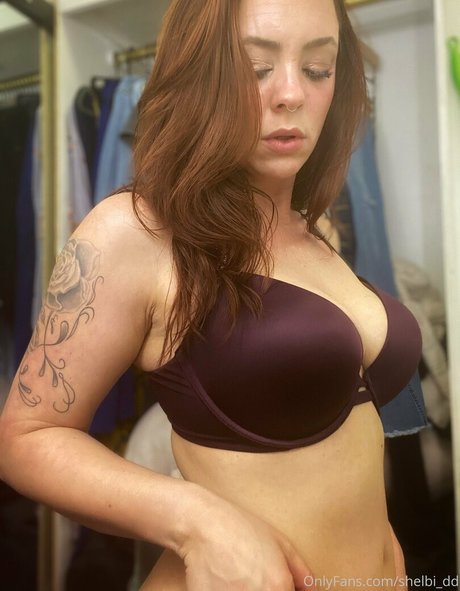Foto di nudo di fuga di OnlyFans di Shelbidd