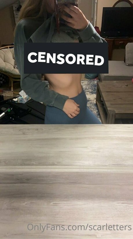 Foto di nudo di fuga di OnlyFans di Scarletters