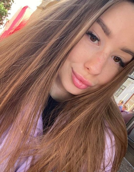 Foto di nudo di fuga di OnlyFans di Aliceekisss