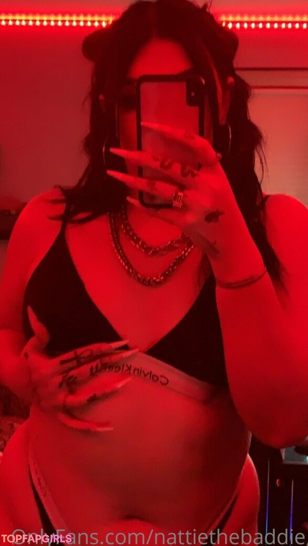 Foto di nudo di fuga di OnlyFans di Nattiethebaddie #74 Foto di nudo di fuga di OnlyFans di Nattiethebaddie #74