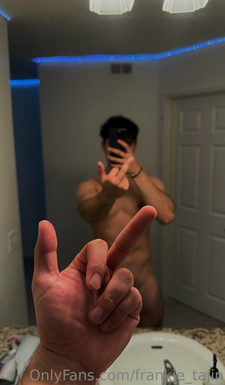Foto di nudo di fuga di OnlyFans di Frankietajin
