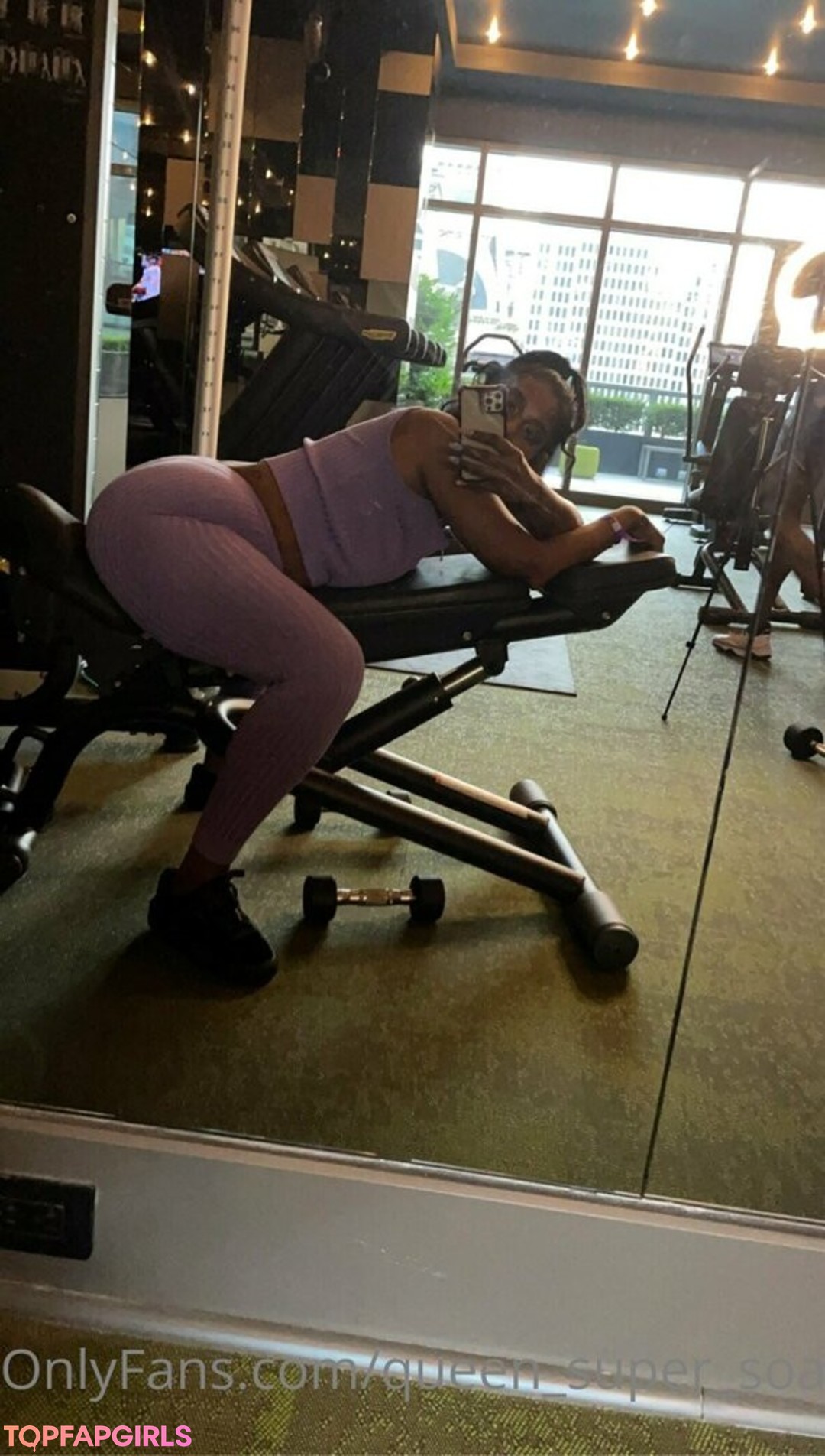 Foto di nudo di fuga di OnlyFans di Queensupersoaker #13 Foto di nudo di fuga di OnlyFans di Queensupersoaker #13