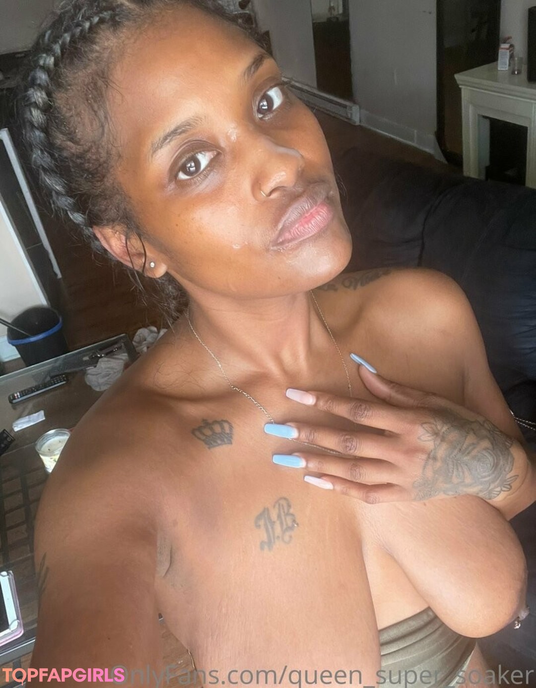Foto di nudo di fuga di OnlyFans di Queensupersoaker #32 Foto di nudo di fuga di OnlyFans di Queensupersoaker #32