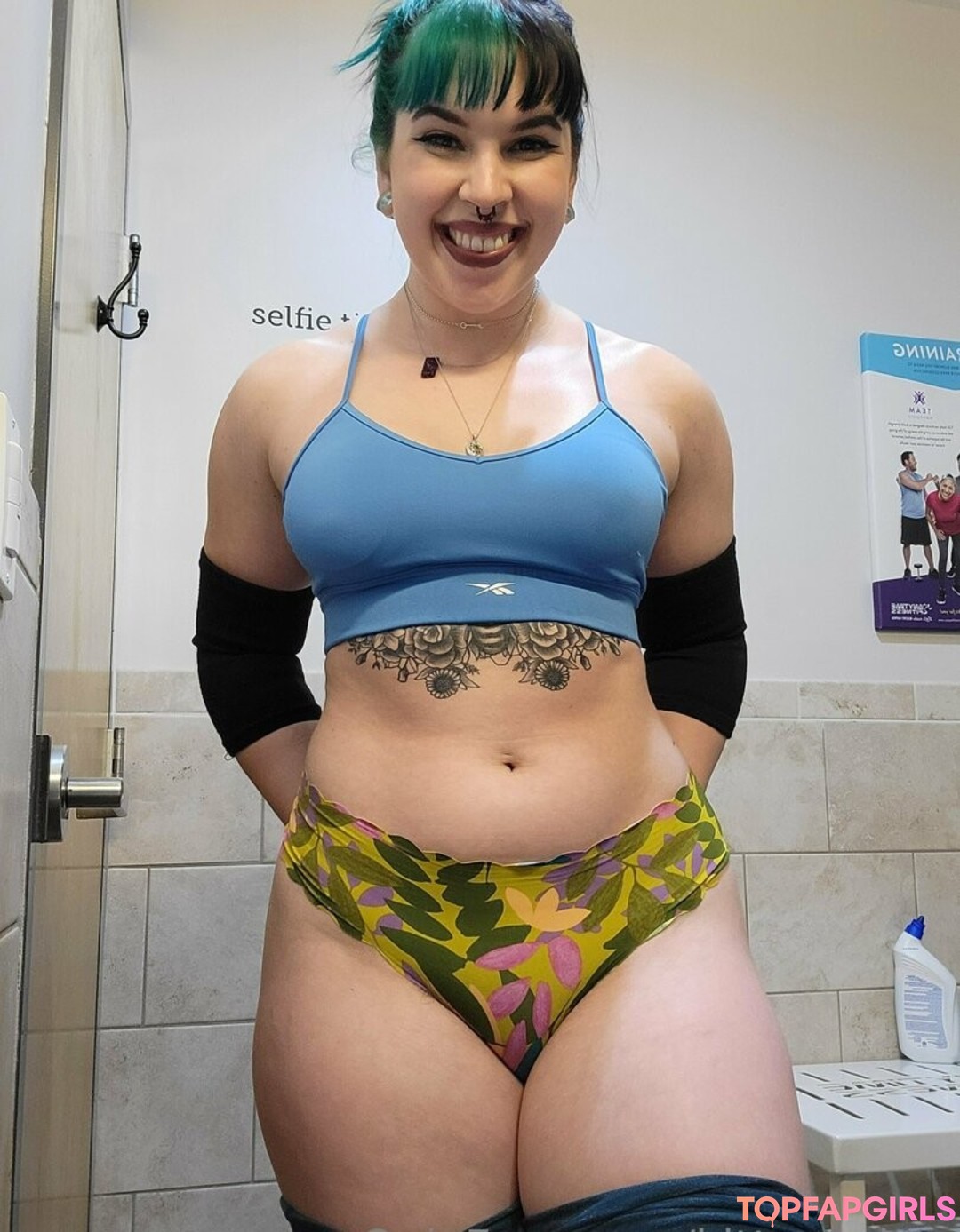 Foto di nudo di fuga di OnlyFans di Kittyycakes #29 Foto di nudo di fuga di OnlyFans di Kittyycakes #29