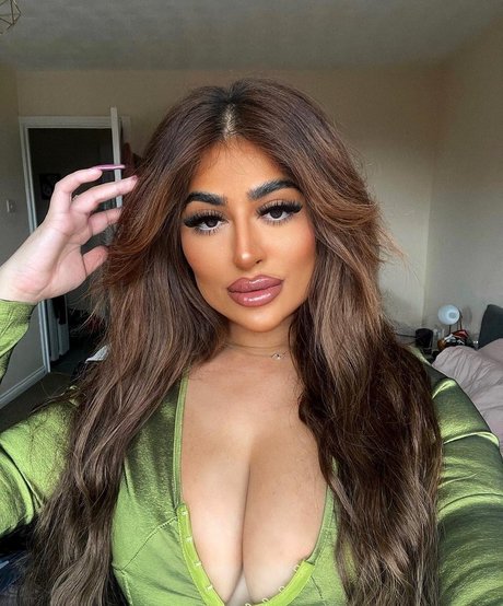 Foto di nudo di fuga di OnlyFans di Priya Yasmin X