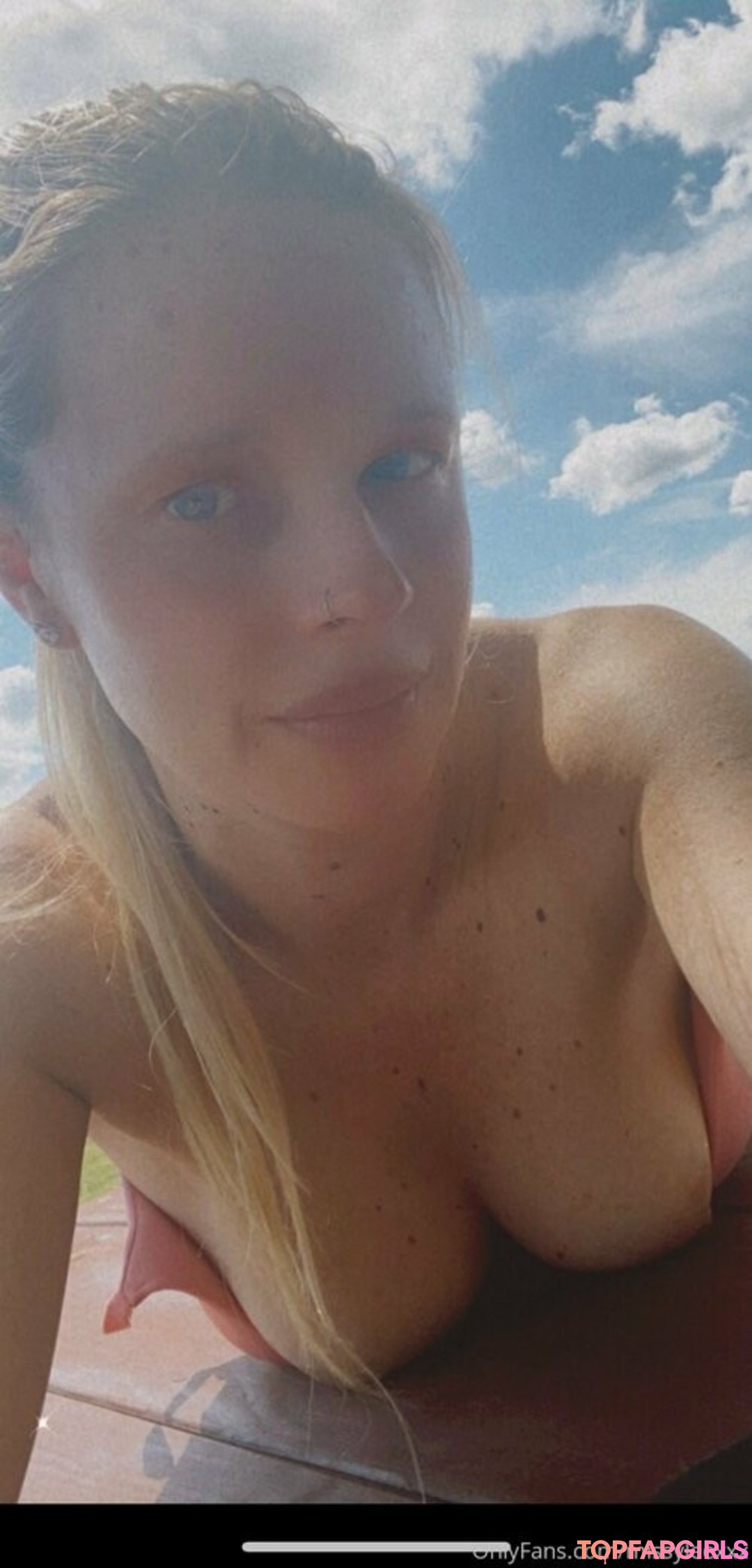 Foto di nudo di fuga di OnlyFans di Dvpgirlnextdoorxxx #22 Foto di nudo di fuga di OnlyFans di Dvpgirlnextdoorxxx #22