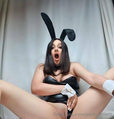 Foto di nudo di fuga di OnlyFans di Evilscarlett