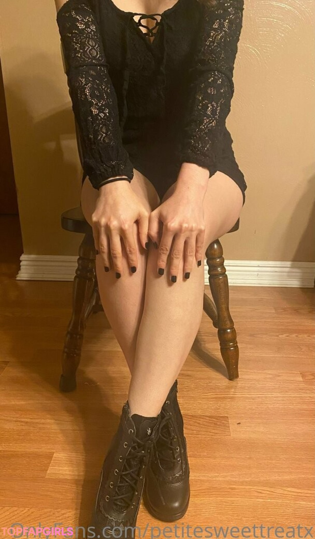 Foto di nudo di fuga di OnlyFans di Petitesweettreatx #89 Foto di nudo di fuga di OnlyFans di Petitesweettreatx #89