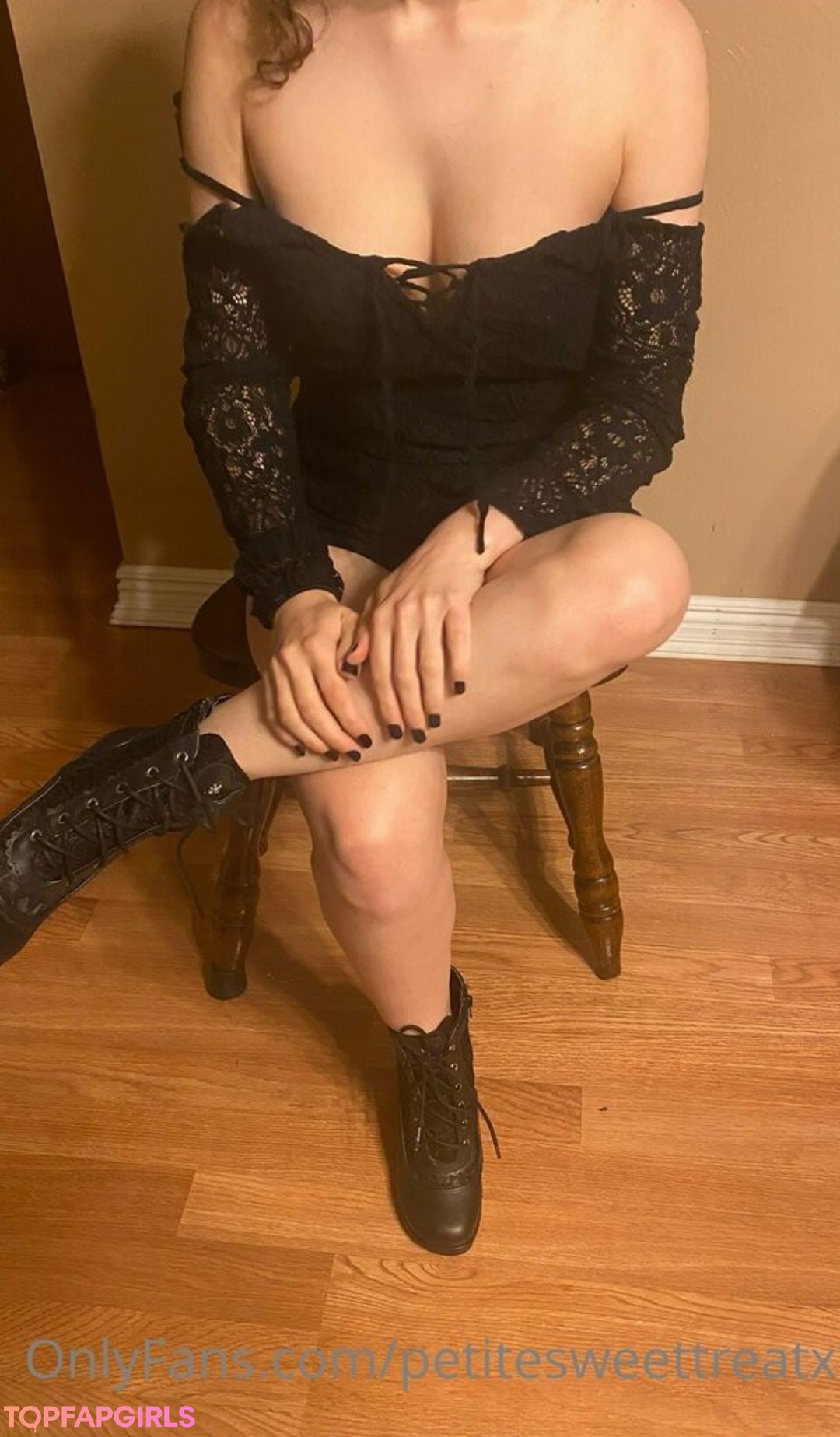 Foto di nudo di fuga di OnlyFans di Petitesweettreatx #90 Foto di nudo di fuga di OnlyFans di Petitesweettreatx #90