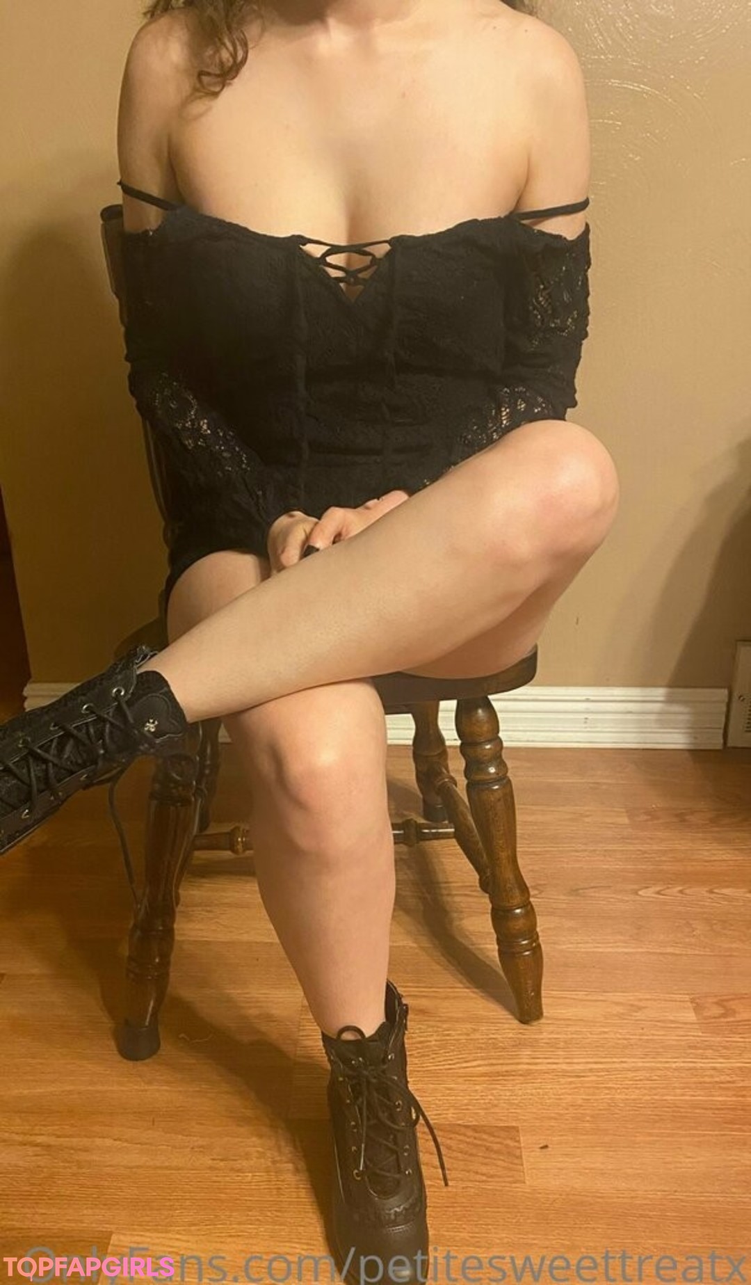 Foto di nudo di fuga di OnlyFans di Petitesweettreatx #92 Foto di nudo di fuga di OnlyFans di Petitesweettreatx #92