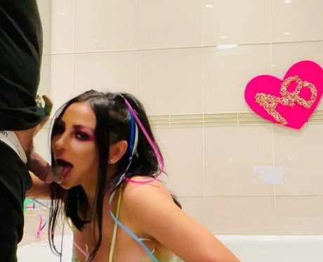 Audreybitoni