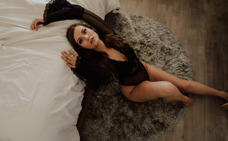 Foto di nudo di fuga di OnlyFans di Xokenzielovexo