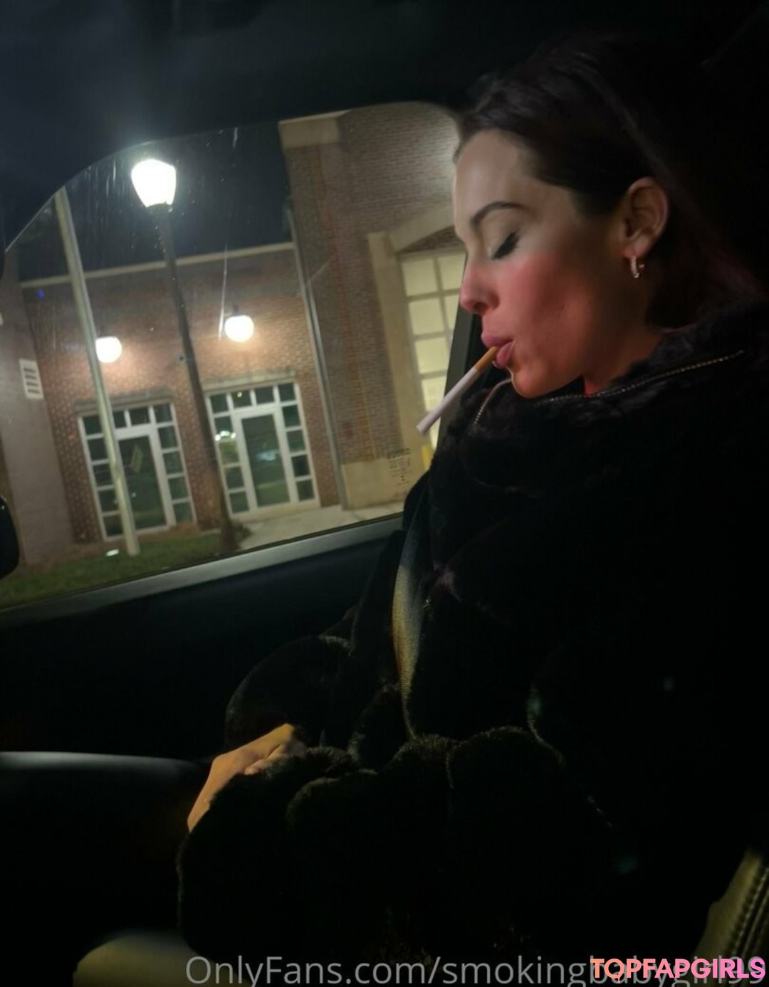 Foto di nudo di fuga di OnlyFans di Smokingbabygirl99 #27 Foto di nudo di fuga di OnlyFans di Smokingbabygirl99 #27