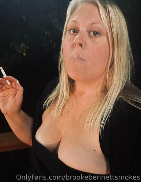 Foto di nudo di fuga di OnlyFans di Smokybrookeb