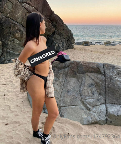 Foto di nudo di fuga di OnlyFans di Shaniasand