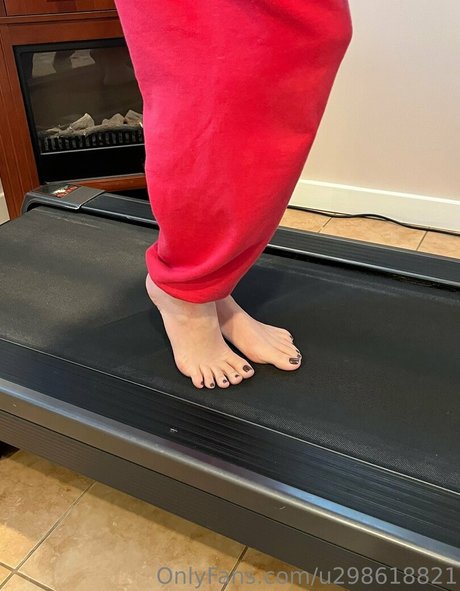 Foto di nudo di fuga di OnlyFans di Footgoddessmacie
