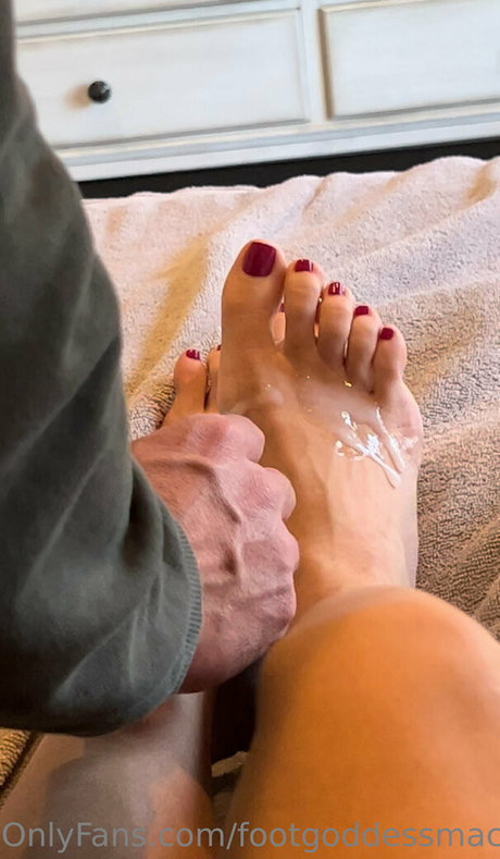 Footgoddessmacie