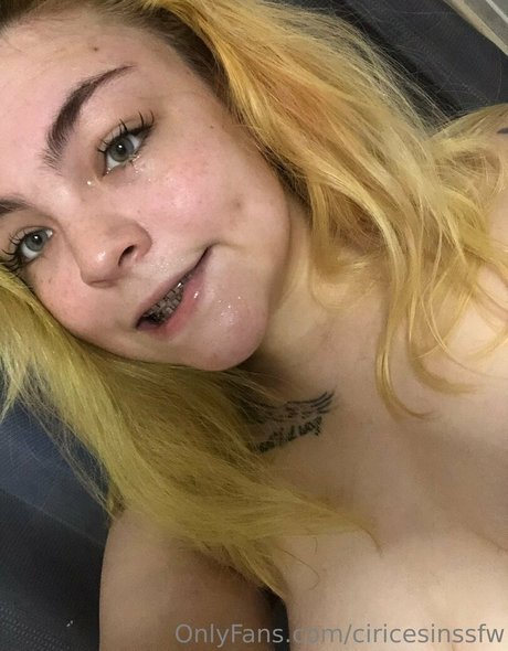 Foto di nudo di fuga di OnlyFans di Ciricesinssfw