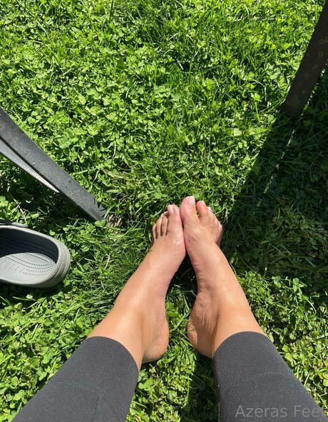 Foto di nudo di fuga di OnlyFans di Azerasfeet
