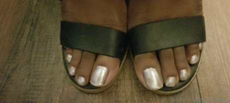 Foto di nudo di fuga di OnlyFans di Cfootgoddessx