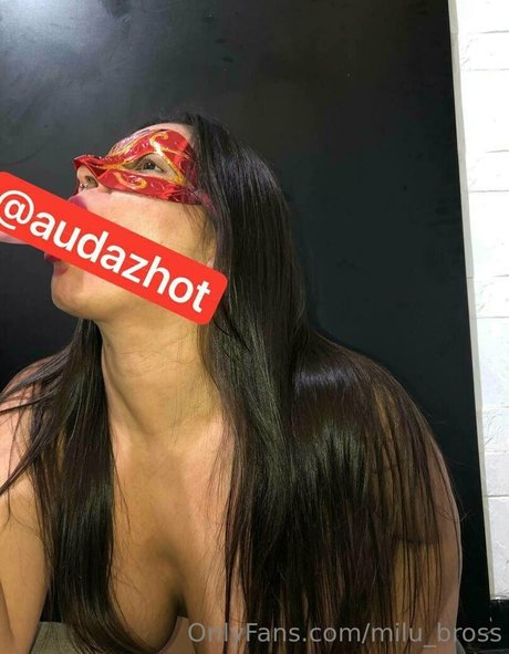 Foto di nudo di fuga di OnlyFans di Milubross