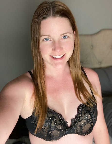 Foto di nudo di fuga di OnlyFans di Bootyshortsgirl