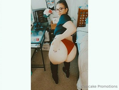 Foto di nudo di fuga di OnlyFans di Youramandarose