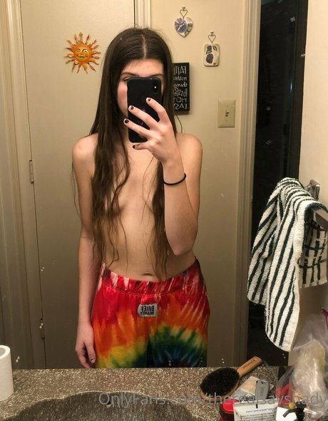 Foto di nudo di fuga di OnlyFans di Therealsavshady