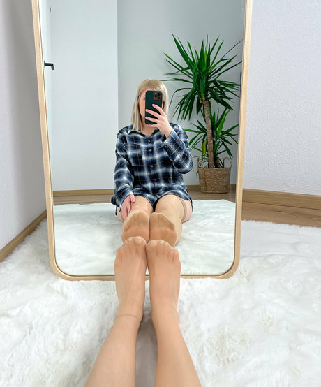 Foto di nudo di fuga di OnlyFans di Bellaspaws