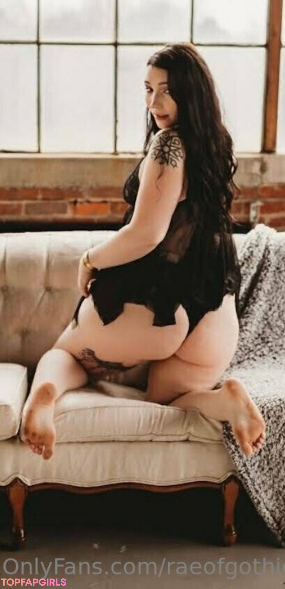 Foto di nudo di fuga di OnlyFans di Raeofgothiccsunshine #44 Foto di nudo di fuga di OnlyFans di Raeofgothiccsunshine #44