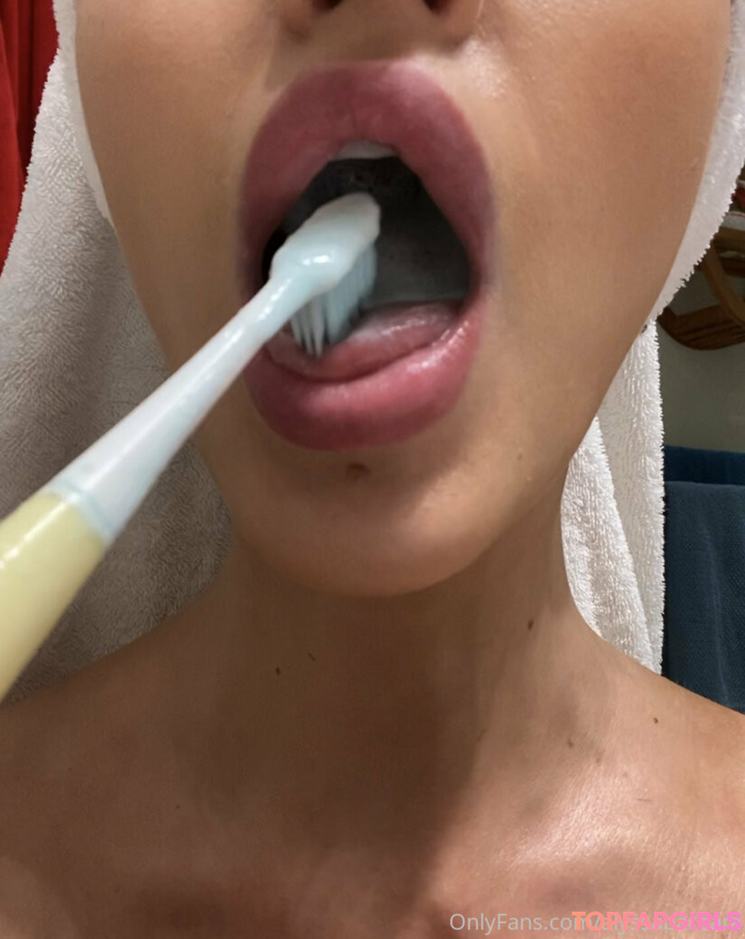 Foto di nudo di fuga di OnlyFans di Alyssa Barbara #25 Foto di nudo di fuga di OnlyFans di Alyssa Barbara #25