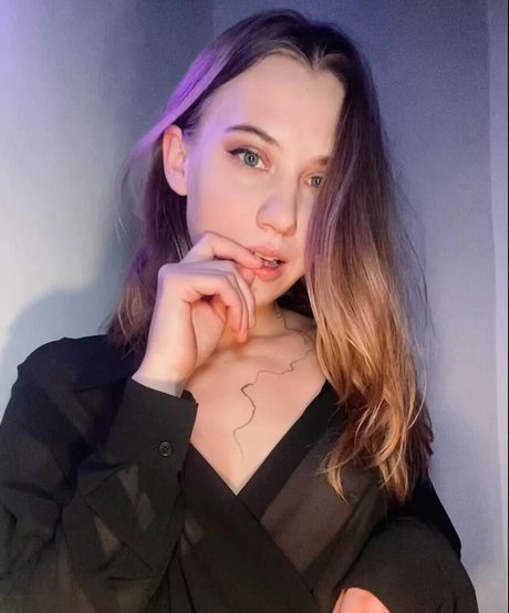 Foto di nudo di fuga di OnlyFans di Margoleevony