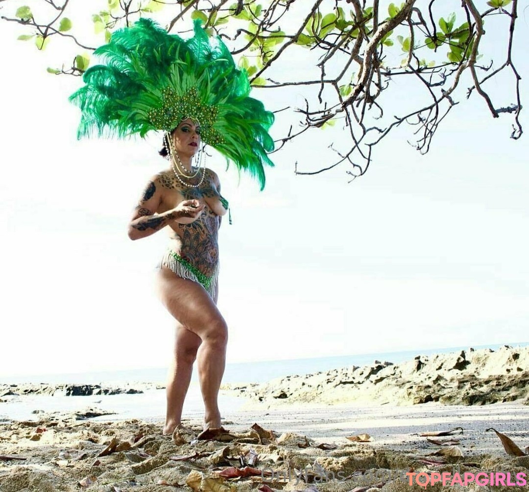 Foto di nudo di fuga di OnlyFans di Daniellecolby #33 Foto di nudo di fuga di OnlyFans di Daniellecolby #33