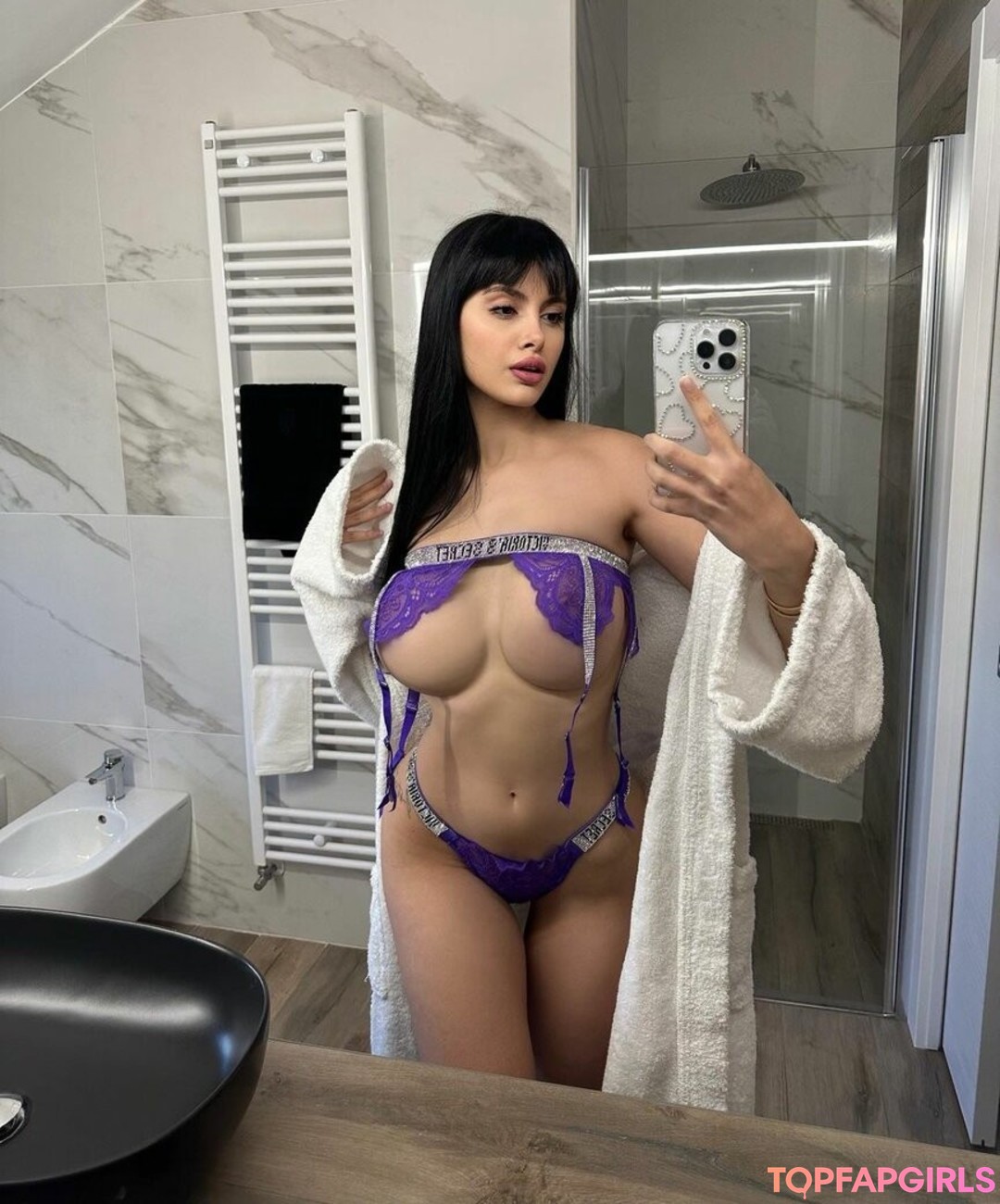 Foto di nudo di fuga di OnlyFans di Martina Vismara #113 Foto di nudo di fuga di OnlyFans di Martina Vismara #113