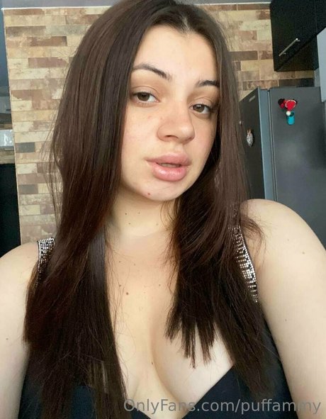 Foto di nudo di fuga di OnlyFans di Puffammy