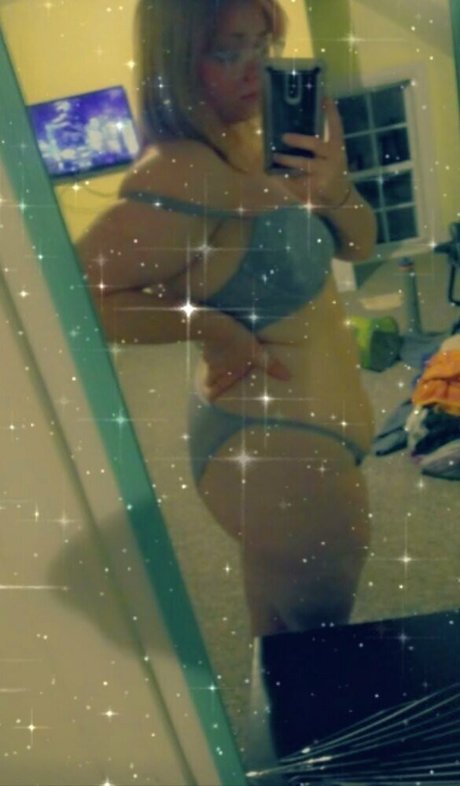 Foto di nudo di fuga di OnlyFans di Yumeebaby