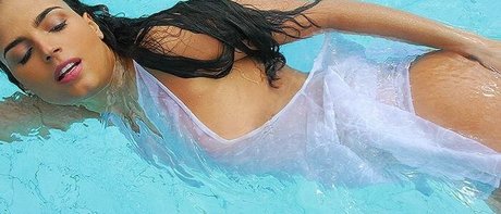 Foto di nudo di fuga di OnlyFans di Emanuelle Araujo