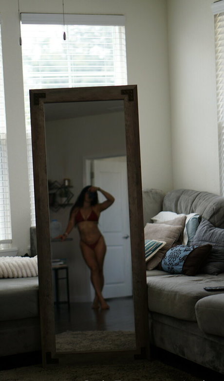 Foto di nudo di fuga di OnlyFans di Xxloy